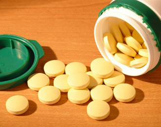 中医药行业现状：药品；ぶな3年镌汰2/3