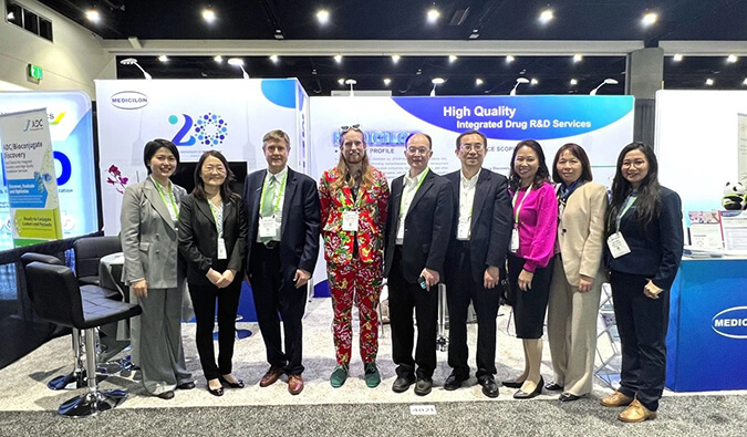 2024AACR回首 | 九游会老哥俱乐部见证“国产”新分子高光时刻